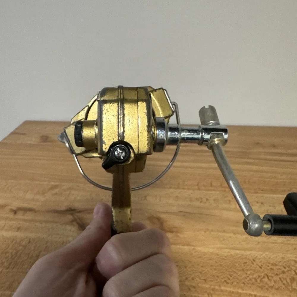 Vintage Daiwa GS-13 Spinning Reel Gold Fishing Tackle Made In Japan Collectible